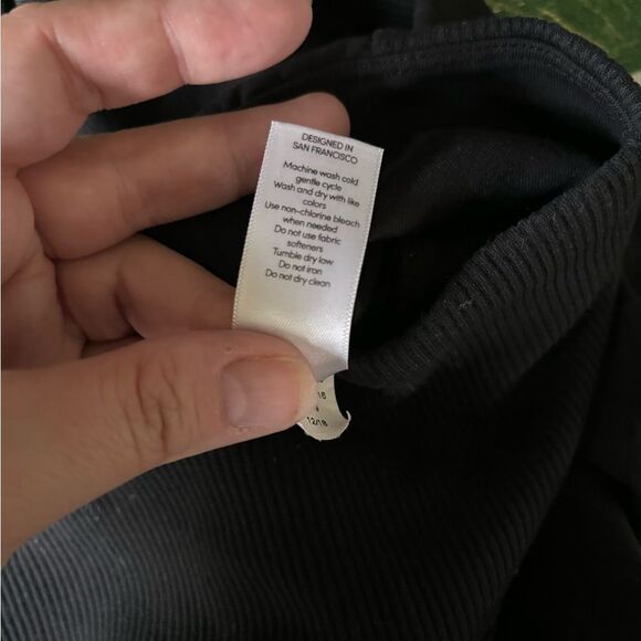 Athleta black pants with pockets size medium - Picture 4 of 9